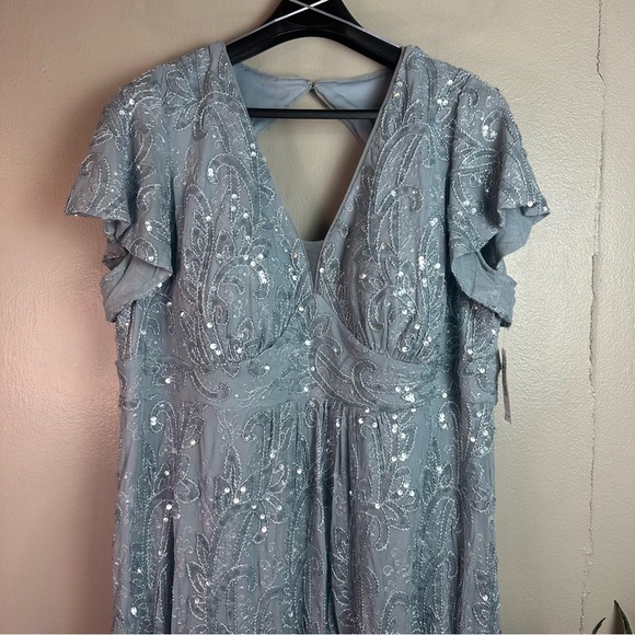 R&M Richards Fit & Flare sequin embellished plus size gown  Sz 22 - Picture 4 of 14